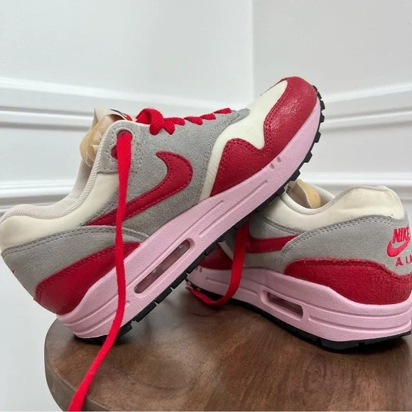 NIKE AIR MAX 1 VINTAGE HYPER RED - Picture 8 of 12